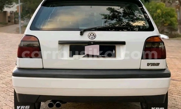 Acheter Occasion Voiture Volkswagen Golf Blanc à Beitbridge, Matabeleland South Acheter Occasion Voiture Volkswagen Golf Blanc à Beitbridge, Matabeleland South