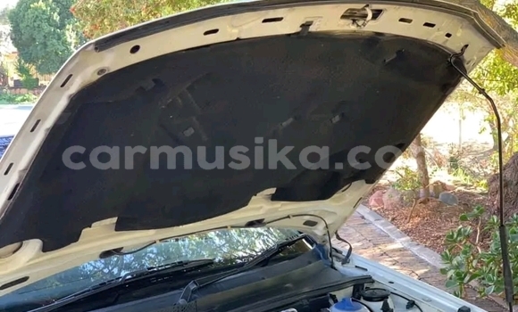 Acheter Occasion Voiture Volkswagen Golf Blanc à Beitbridge, Matabeleland South Acheter Occasion Voiture Volkswagen Golf Blanc à Beitbridge, Matabeleland South