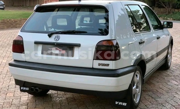 Acheter Occasion Voiture Volkswagen Golf Blanc à Beitbridge, Matabeleland South Acheter Occasion Voiture Volkswagen Golf Blanc à Beitbridge, Matabeleland South