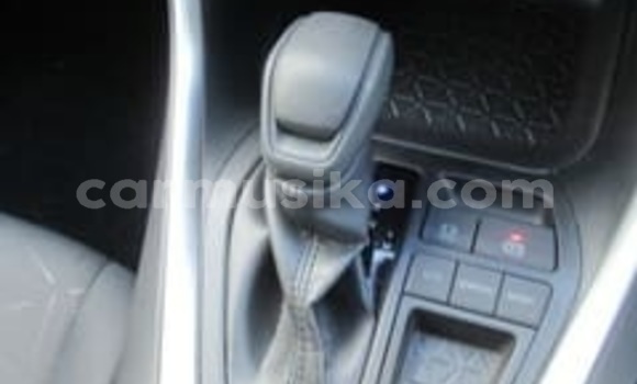 Acheter Occasion Voiture Toyota RAV4 Noir à Beitbridge, Matabeleland South Acheter Occasion Voiture Toyota RAV4 Noir à Beitbridge, Matabeleland South