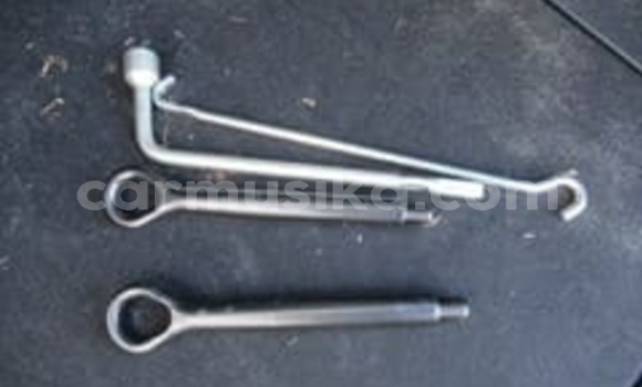 Acheter Occasion Voiture Toyota RAV4 Noir à Beitbridge, Matabeleland South Acheter Occasion Voiture Toyota RAV4 Noir à Beitbridge, Matabeleland South