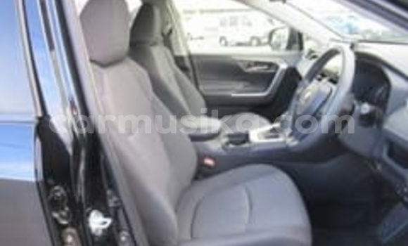 Acheter Occasion Voiture Toyota RAV4 Noir à Beitbridge, Matabeleland South Acheter Occasion Voiture Toyota RAV4 Noir à Beitbridge, Matabeleland South