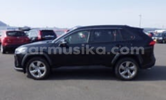 Acheter Occasion Voiture Toyota RAV4 Noir à Beitbridge, Matabeleland South Acheter Occasion Voiture Toyota RAV4 Noir à Beitbridge, Matabeleland South