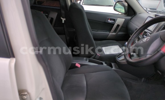 Acheter Occasion Voiture Toyota Rush Blanc à Beitbridge, Matabeleland South Acheter Occasion Voiture Toyota Rush Blanc à Beitbridge, Matabeleland South