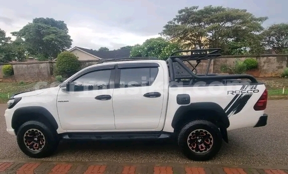 Acheter Occasion Voiture Toyota Hilux Blanc à Harare, Harare Acheter Occasion Voiture Toyota Hilux Blanc à Harare, Harare