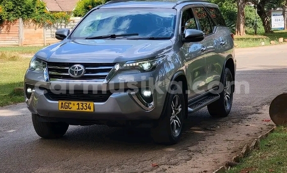 Acheter Occasion Voiture Toyota Fortuner Vert à Harare, Harare Acheter Occasion Voiture Toyota Fortuner Vert à Harare, Harare