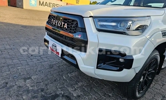 Acheter Occasion Voiture Toyota Land Cruiser Blanc à Harare, Harare Acheter Occasion Voiture Toyota Land Cruiser Blanc à Harare, Harare