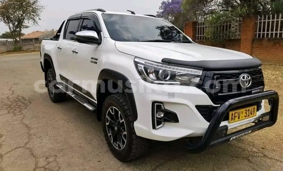 Buy Used Toyota RAV4 White Car in Harare in Harare Buy Used Toyota RAV4 White Car in Harare in Harare