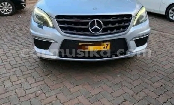 Acheter Occasion Voiture Mercedes‒Benz ML–Class Blanc à Harare, Harare Acheter Occasion Voiture Mercedes‒Benz ML–Class Blanc à Harare, Harare