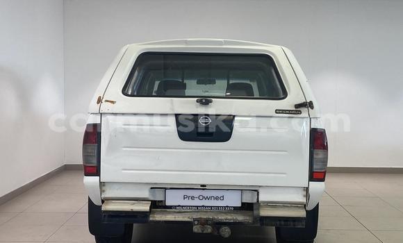 Tenga Tsaru Nissan NP 300 Chena Mota in Harare in Harare Tenga Tsaru Nissan NP 300 Chena Mota in Harare in Harare