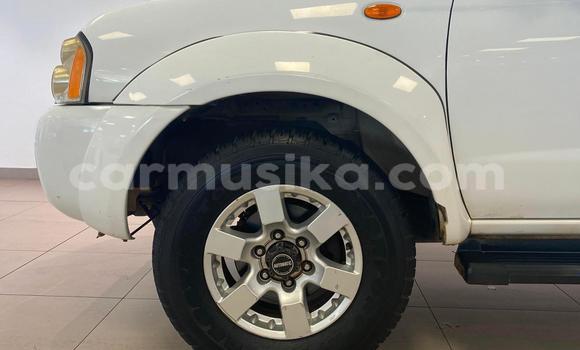 Tenga Tsaru Nissan NP 300 Chena Mota in Harare in Harare Tenga Tsaru Nissan NP 300 Chena Mota in Harare in Harare