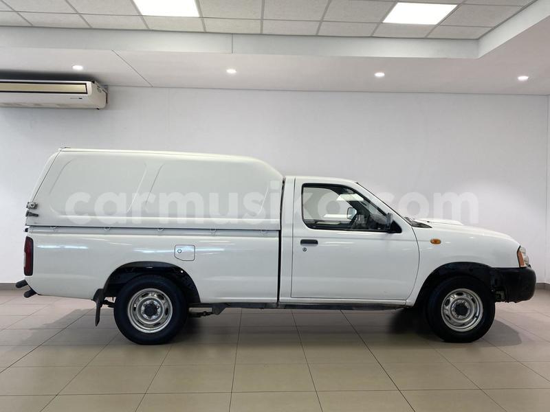 Big with watermark nissan np 300 harare harare 35016