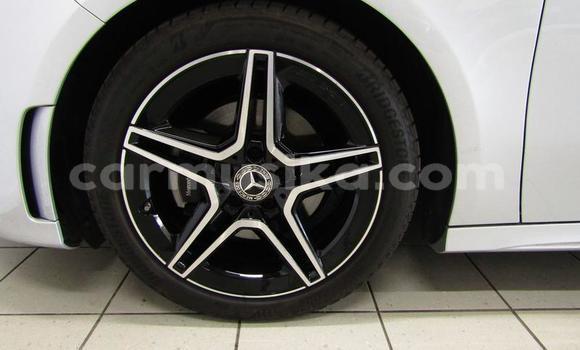 Buy Used Mercedes-Benz A200 Silver Car in Beitbridge in Matabeleland South Buy Used Mercedes-Benz A200 Silver Car in Beitbridge in Matabeleland South