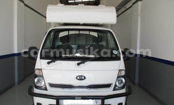 Acheter Occasion Voiture Kia K3 Blanc à Beitbridge, Matabeleland South Acheter Occasion Voiture Kia K3 Blanc à Beitbridge, Matabeleland South
