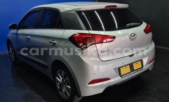 Buy Used Hyundai i20 Silver Car in Bulawayo in Bulawayo Buy Used Hyundai i20 Silver Car in Bulawayo in Bulawayo