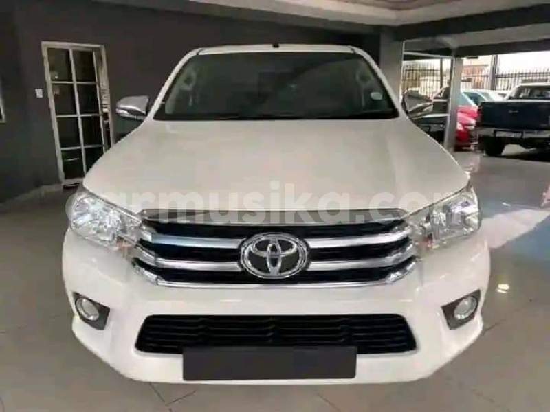 Big with watermark toyota hilux bulawayo bulawayo 35030