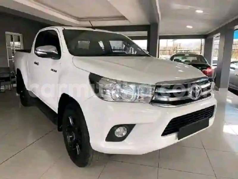 Big with watermark toyota hilux bulawayo bulawayo 35030