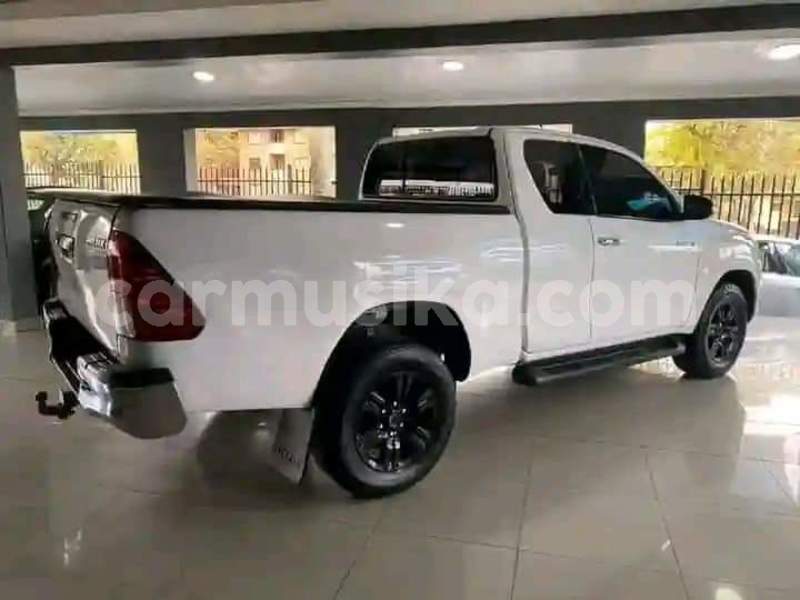 Big with watermark toyota hilux bulawayo bulawayo 35030