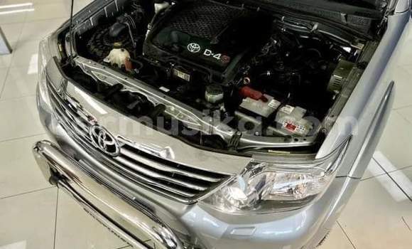 Buy Used Toyota Fortuner Silver Car in Beitbridge in Matabeleland South Buy Used Toyota Fortuner Silver Car in Beitbridge in Matabeleland South