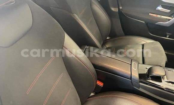 Buy Used Mercedes-Benz A200 Blue Car in Beitbridge in Matabeleland South Buy Used Mercedes-Benz A200 Blue Car in Beitbridge in Matabeleland South