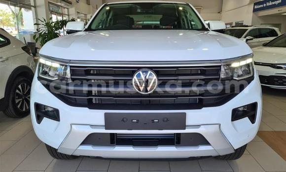 Buy Used Volkswagen Amarok White Car in Beitbridge in Matabeleland South Buy Used Volkswagen Amarok White Car in Beitbridge in Matabeleland South