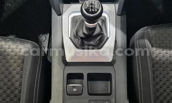 Buy Used Volkswagen Amarok White Car in Beitbridge in Matabeleland South Buy Used Volkswagen Amarok White Car in Beitbridge in Matabeleland South