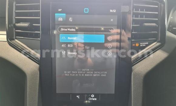 Buy Used Volkswagen Amarok White Car in Beitbridge in Matabeleland South Buy Used Volkswagen Amarok White Car in Beitbridge in Matabeleland South