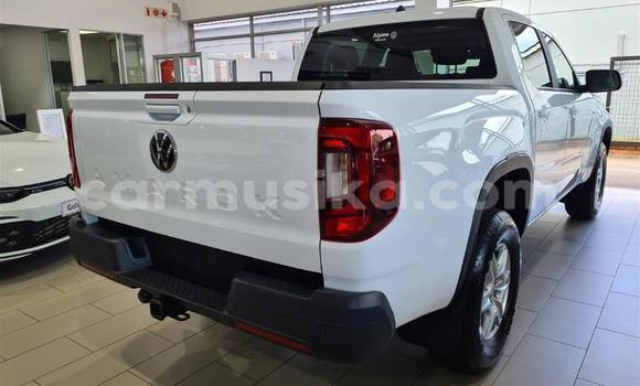 Buy Used Volkswagen Amarok White Car in Beitbridge in Matabeleland South Buy Used Volkswagen Amarok White Car in Beitbridge in Matabeleland South