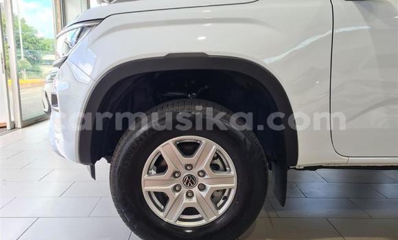 Buy Used Volkswagen Amarok White Car in Beitbridge in Matabeleland South Buy Used Volkswagen Amarok White Car in Beitbridge in Matabeleland South