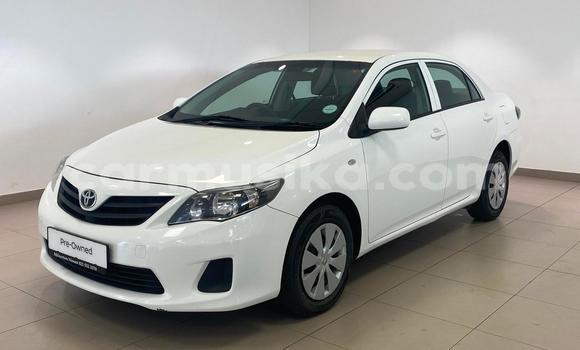 Nunua Ilio tumika Toyota Corolla Nyeupe Gari ndani ya Harare nchini Harare