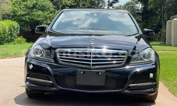 Buy Used Mercedes-Benz C180 coupe Green Car in Harare in Harare Buy Used Mercedes-Benz C180 coupe Green Car in Harare in Harare