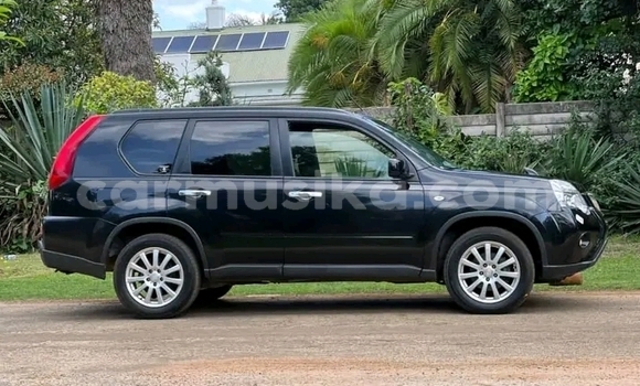 Nunua Ilio tumika Nissan X–Trail Nyeusi Gari ndani ya Harare nchini Harare