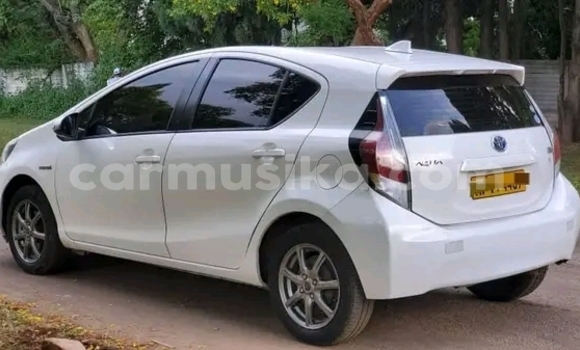 Buy Used Toyota Aqua White Car in Harare in Harare Buy Used Toyota Aqua White Car in Harare in Harare