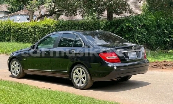Acheter Occasion Voiture Mercedes-Benz C180 coupe Noir à Harare, Harare Acheter Occasion Voiture Mercedes-Benz C180 coupe Noir à Harare, Harare