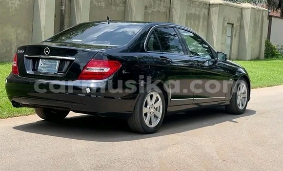 Acheter Occasion Voiture Mercedes-Benz C180 coupe Noir à Harare, Harare Acheter Occasion Voiture Mercedes-Benz C180 coupe Noir à Harare, Harare