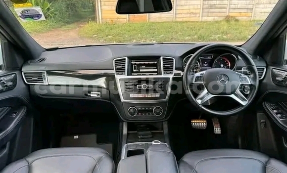 Buy Used Mercedes‒Benz ML–Class White Car in Harare in Harare Buy Used Mercedes‒Benz ML–Class White Car in Harare in Harare