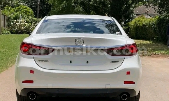 Acheter Occasion Voiture Mazda Atenza Blanc à Harare, Harare Acheter Occasion Voiture Mazda Atenza Blanc à Harare, Harare