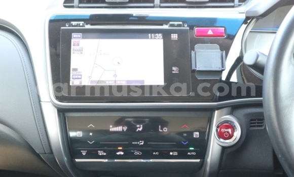 Acheter Occasion Voiture Honda Grace Blanc à Beitbridge, Matabeleland South Acheter Occasion Voiture Honda Grace Blanc à Beitbridge, Matabeleland South