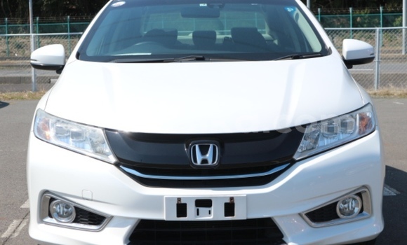 Acheter Occasion Voiture Honda Grace Blanc à Beitbridge, Matabeleland South Acheter Occasion Voiture Honda Grace Blanc à Beitbridge, Matabeleland South