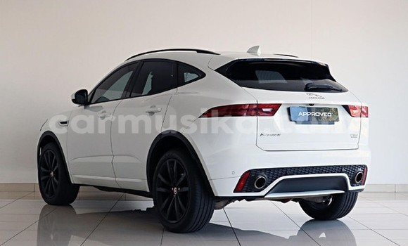 Acheter Occasion Voiture Jaguar E-Pace Blanc à Harare, Harare Acheter Occasion Voiture Jaguar E-Pace Blanc à Harare, Harare