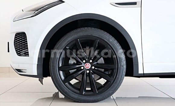 Acheter Occasion Voiture Jaguar E-Pace Blanc à Harare, Harare Acheter Occasion Voiture Jaguar E-Pace Blanc à Harare, Harare