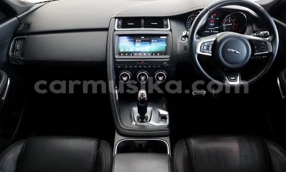 Acheter Occasion Voiture Jaguar E-Pace Blanc à Harare, Harare Acheter Occasion Voiture Jaguar E-Pace Blanc à Harare, Harare