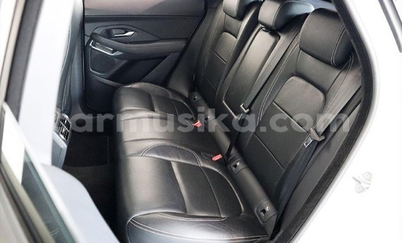 Acheter Occasion Voiture Jaguar E-Pace Blanc à Harare, Harare Acheter Occasion Voiture Jaguar E-Pace Blanc à Harare, Harare