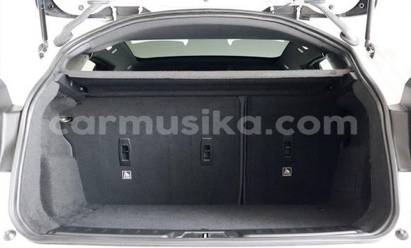 Acheter Occasion Voiture Jaguar E-Pace Blanc à Harare, Harare Acheter Occasion Voiture Jaguar E-Pace Blanc à Harare, Harare