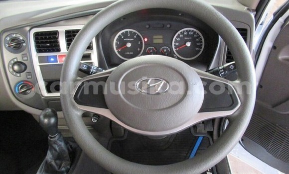 Acheter Occasion Voiture Hyundai H200 Blanc à Harare, Harare Acheter Occasion Voiture Hyundai H200 Blanc à Harare, Harare