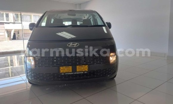 Acheter Occasion Voiture Hyundai Starex Noir à Harare, Harare Acheter Occasion Voiture Hyundai Starex Noir à Harare, Harare