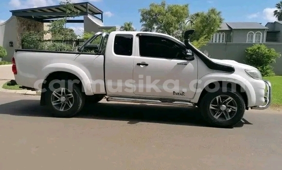 Acheter Occasion Voiture Toyota Hilux Beige à Harare, Harare Acheter Occasion Voiture Toyota Hilux Beige à Harare, Harare