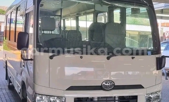 Acheter Occasion Voiture Toyota Coaster Blanc à Harare, Harare Acheter Occasion Voiture Toyota Coaster Blanc à Harare, Harare