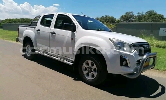 Tenga Tsaru Isuzu D–MAX Chena Mota in Harare in Harare