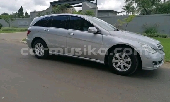 Acheter Occasion Voiture Mercedes‒Benz R–Class Vert à Harare, Harare Acheter Occasion Voiture Mercedes‒Benz R–Class Vert à Harare, Harare